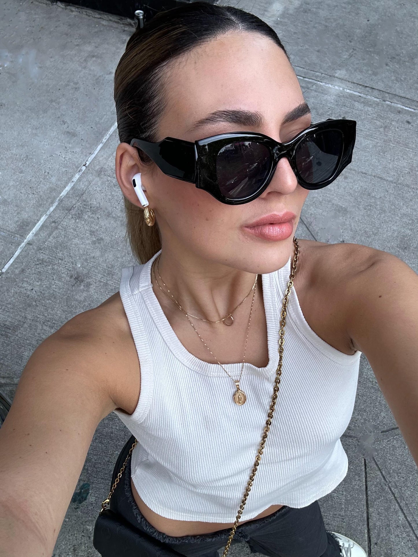 Vogue in black